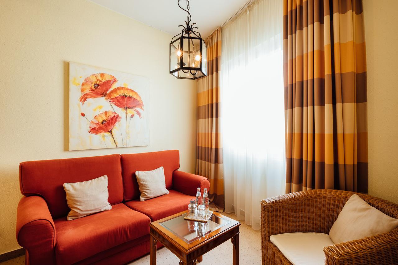 פאדרבורן Hotel Zur Muehle מראה חיצוני תמונה