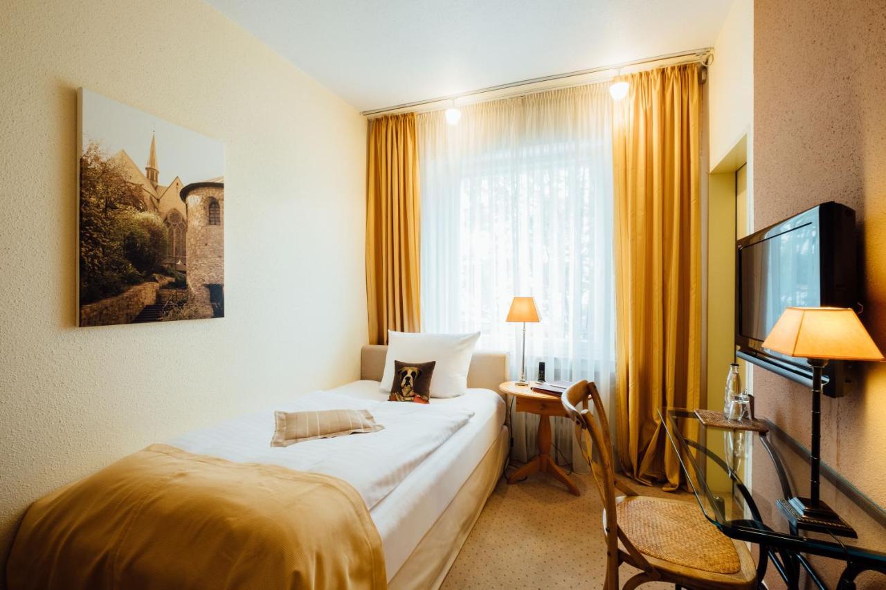 פאדרבורן Hotel Zur Muehle מראה חיצוני תמונה