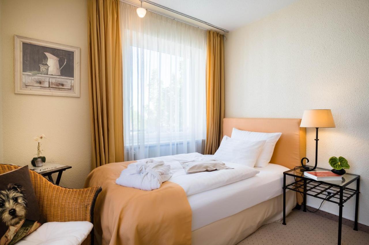 פאדרבורן Hotel Zur Muehle מראה חיצוני תמונה